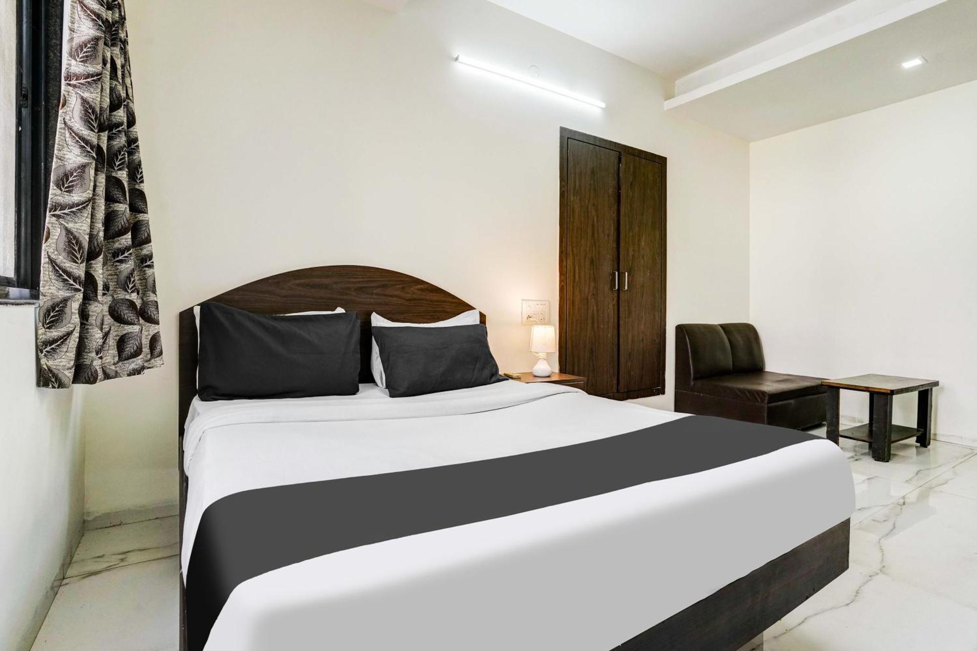 Super Hotel O Nashik Near Vijay Mamta Theatre Formerly Sahara Inn Εξωτερικό φωτογραφία