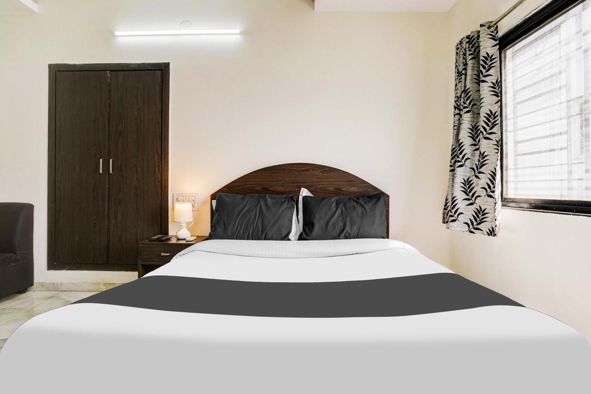 Super Hotel O Nashik Near Vijay Mamta Theatre Formerly Sahara Inn Εξωτερικό φωτογραφία