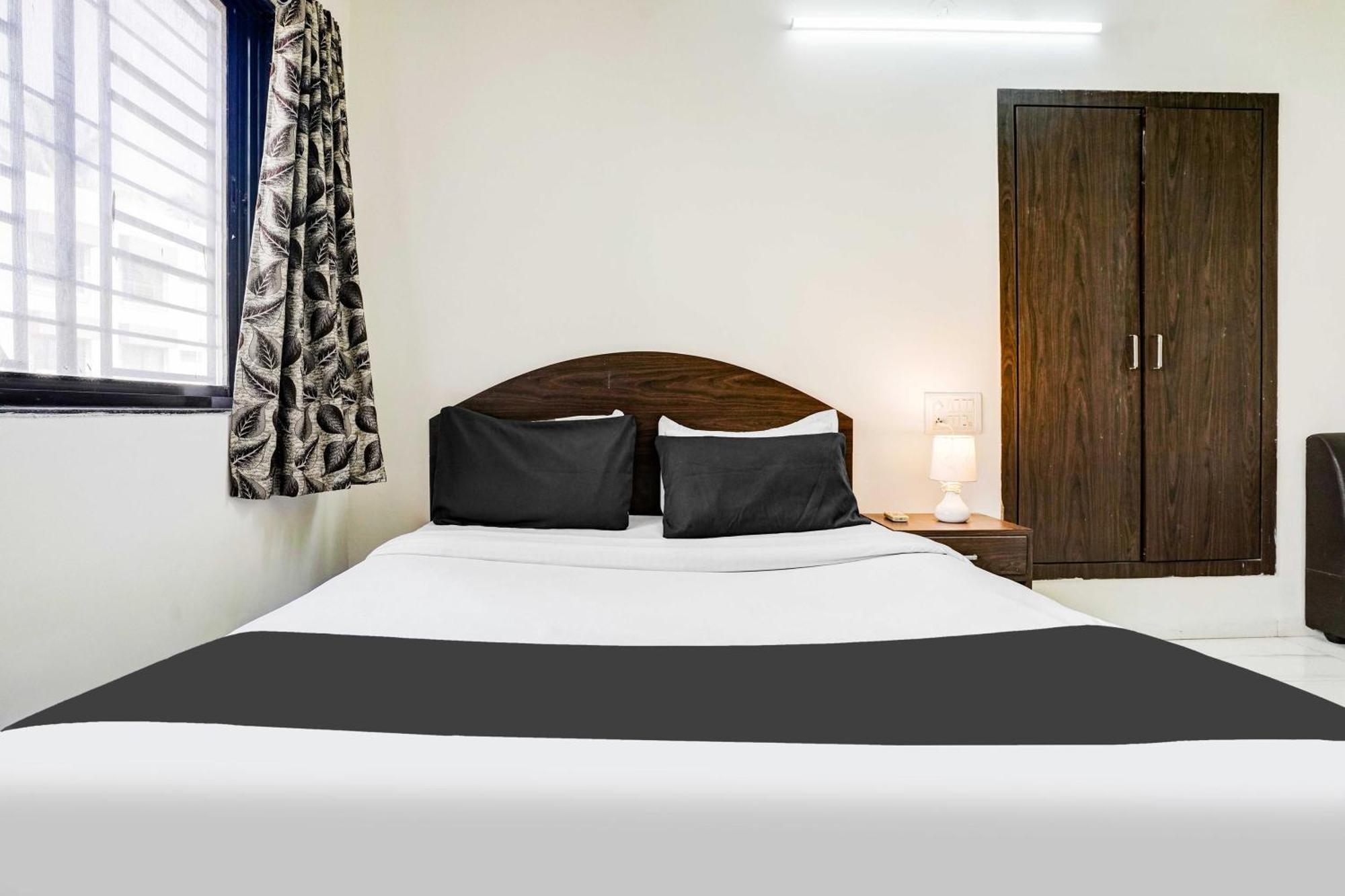 Super Hotel O Nashik Near Vijay Mamta Theatre Formerly Sahara Inn Εξωτερικό φωτογραφία