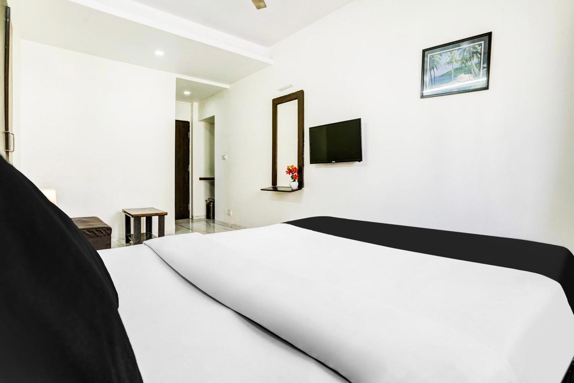 Super Hotel O Nashik Near Vijay Mamta Theatre Formerly Sahara Inn Εξωτερικό φωτογραφία