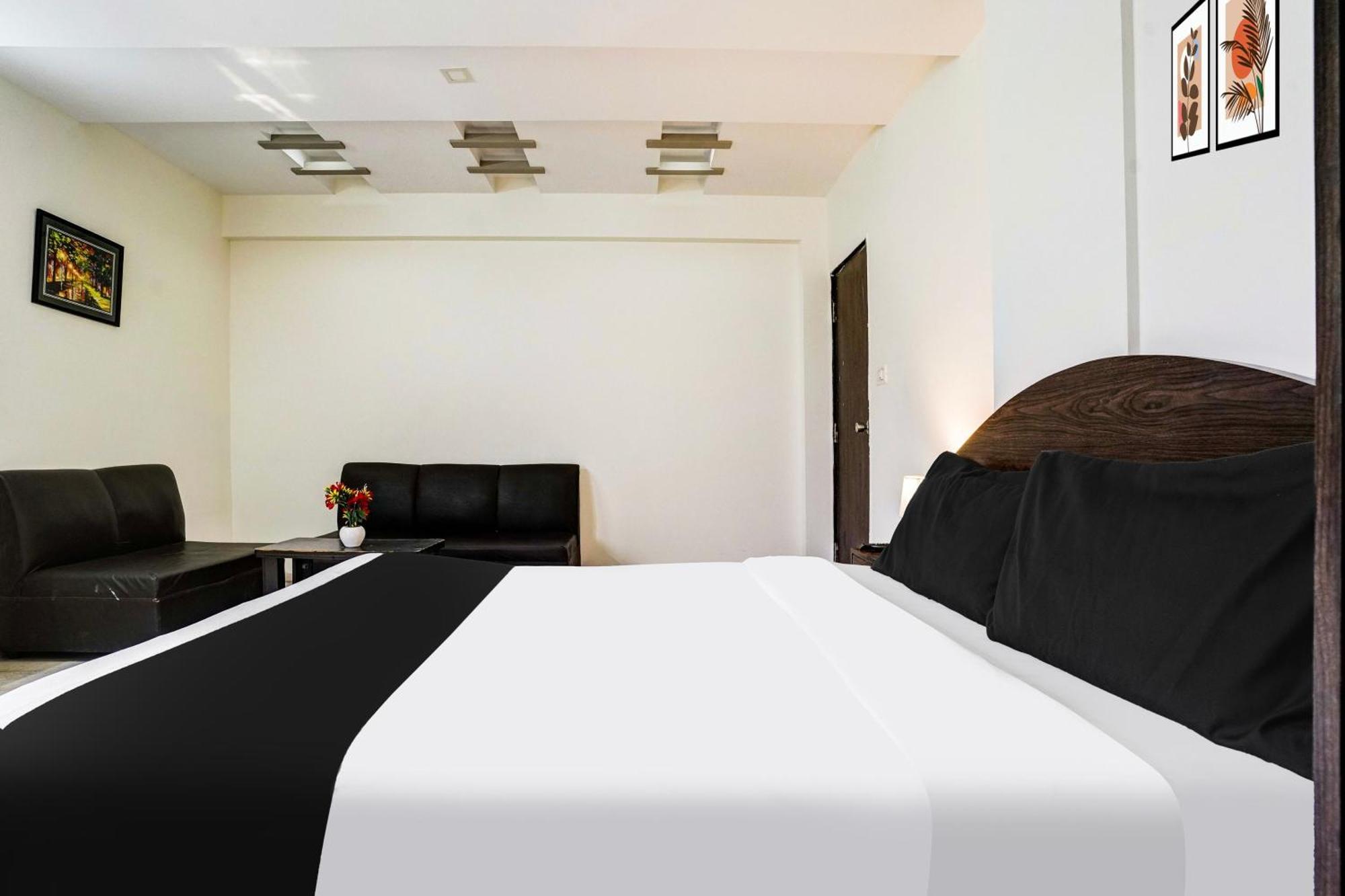 Super Hotel O Nashik Near Vijay Mamta Theatre Formerly Sahara Inn Εξωτερικό φωτογραφία
