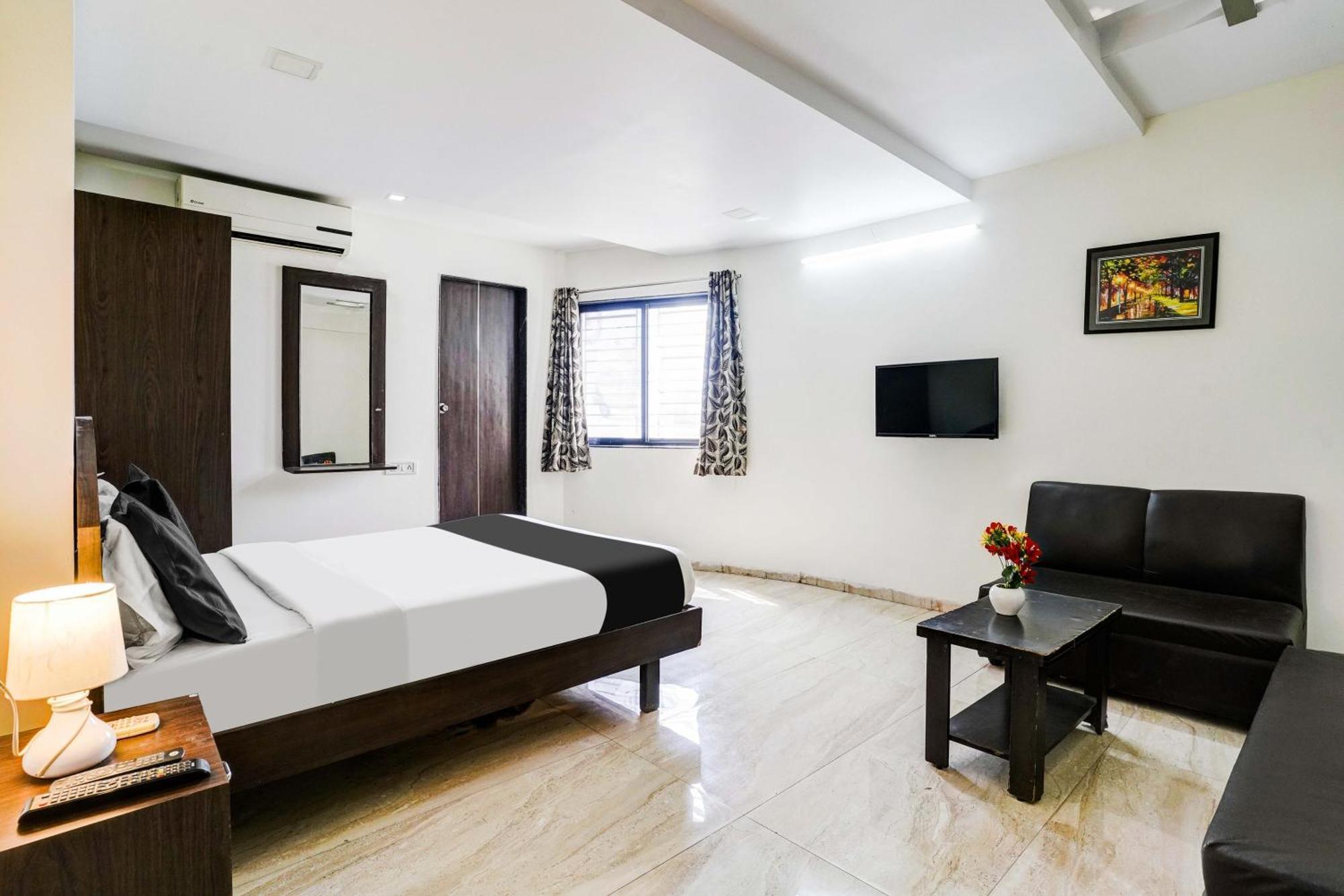 Super Hotel O Nashik Near Vijay Mamta Theatre Formerly Sahara Inn Εξωτερικό φωτογραφία